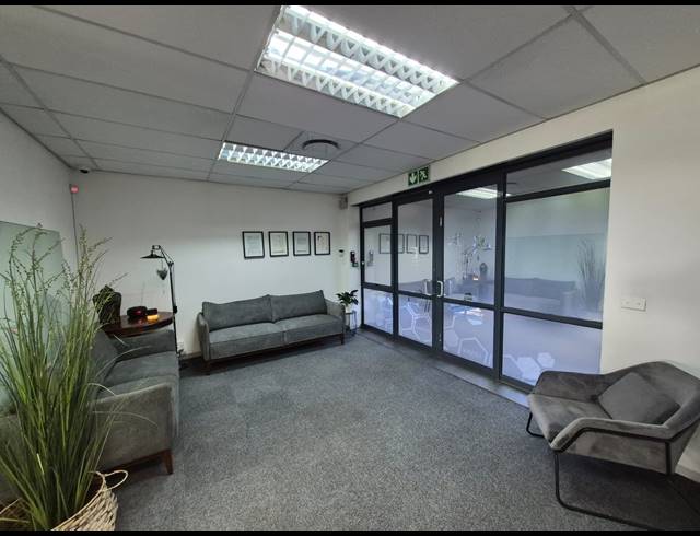 177M² OFFICE FOR SALE IN LITTLE FALLS